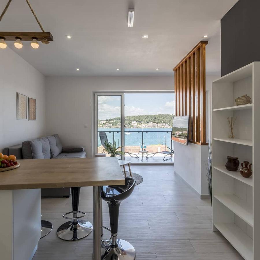 Luxury Apartments Skalinada Near Beaches, Tisno - Dalmatia Esterno foto