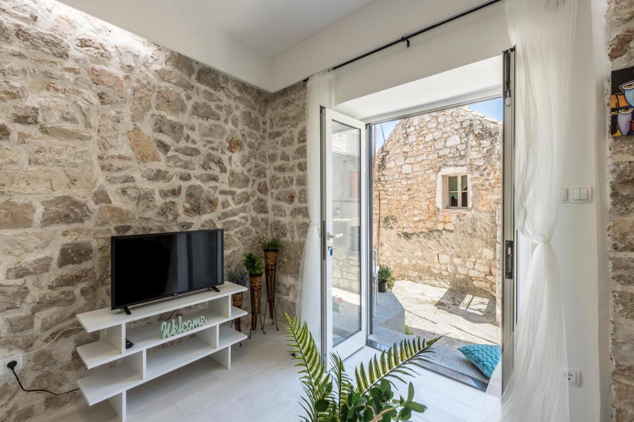 Luxury Apartments Skalinada Near Beaches, Tisno - Dalmatia Esterno foto