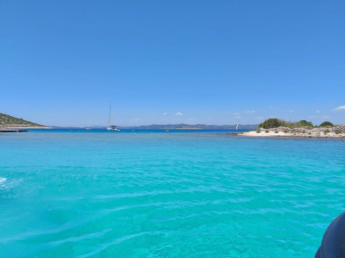 Luxury Apartments Skalinada Near Beaches, Tisno - Dalmatia Esterno foto
